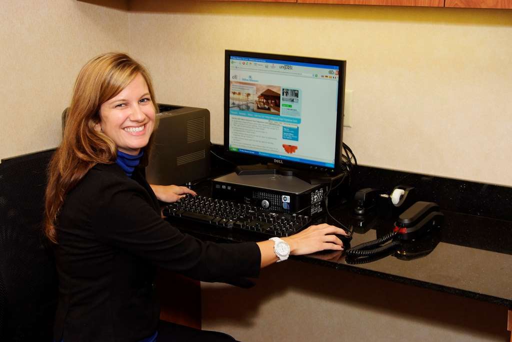 Hampton Inn & Suites Chicago Deer Park Facilities photo